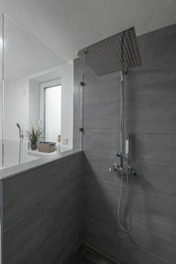 Exklusive Neubau-Ferienwohnung Mit Fernsicht Konstanz Exterior photo